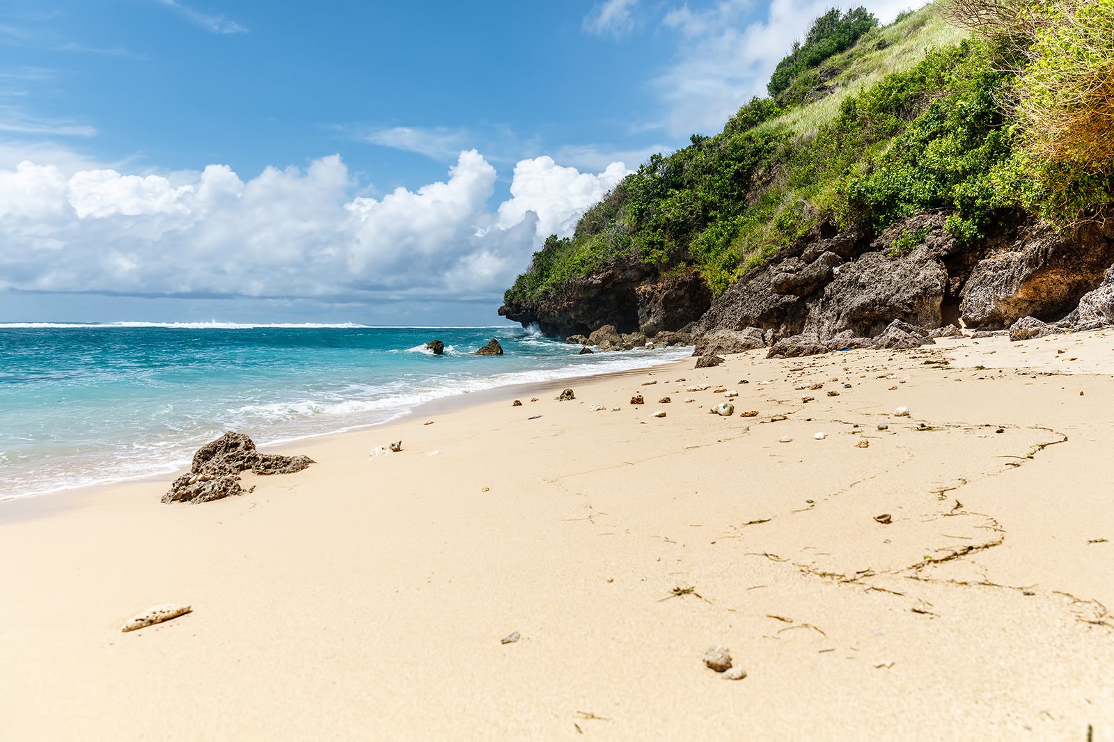 Gunung Payung Beach In Bali Hidden Beach On Balis Southern Coast Go Guides 