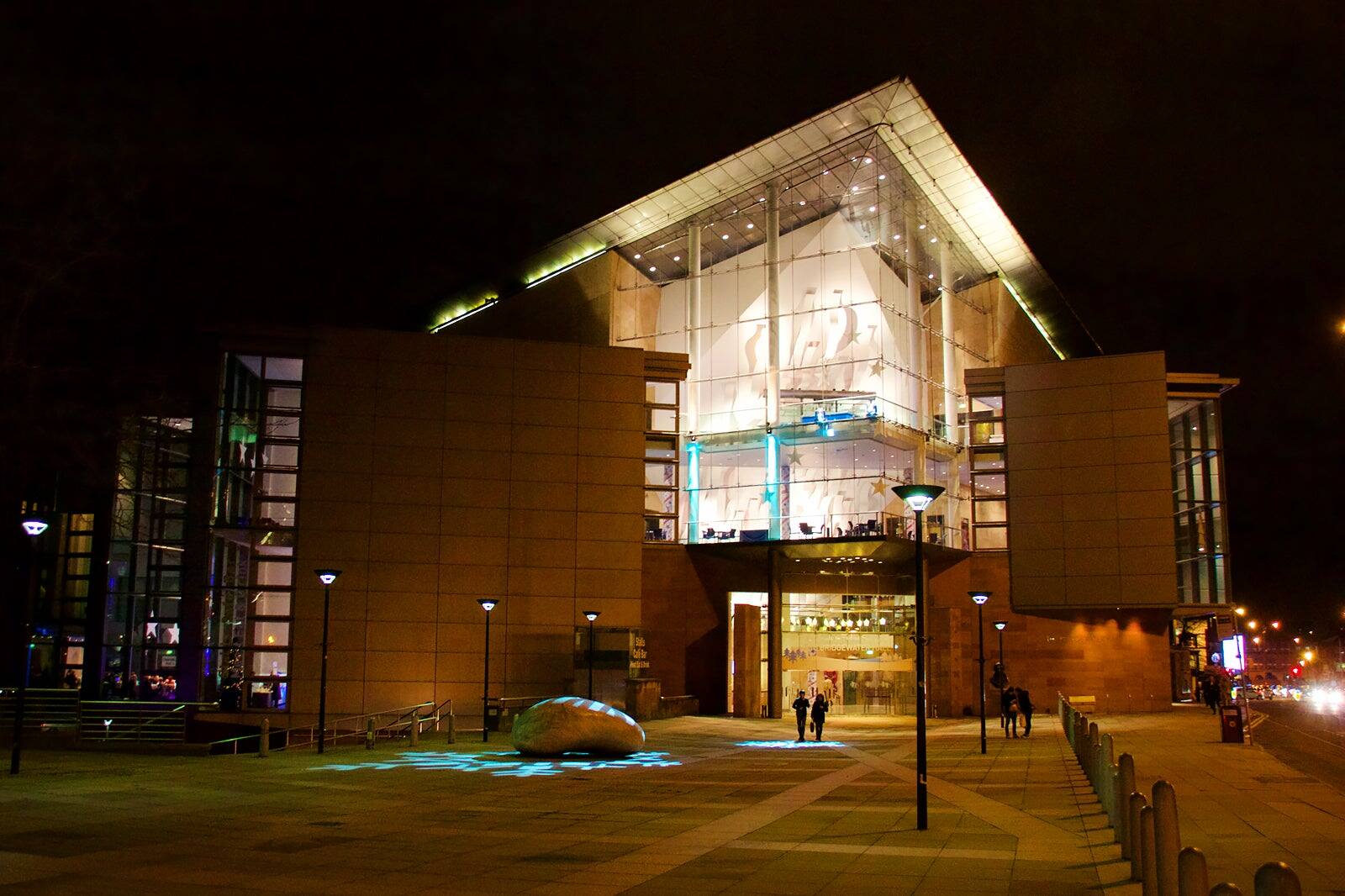 10 Most Iconic Buildings in Manchester Discover the Most Famous