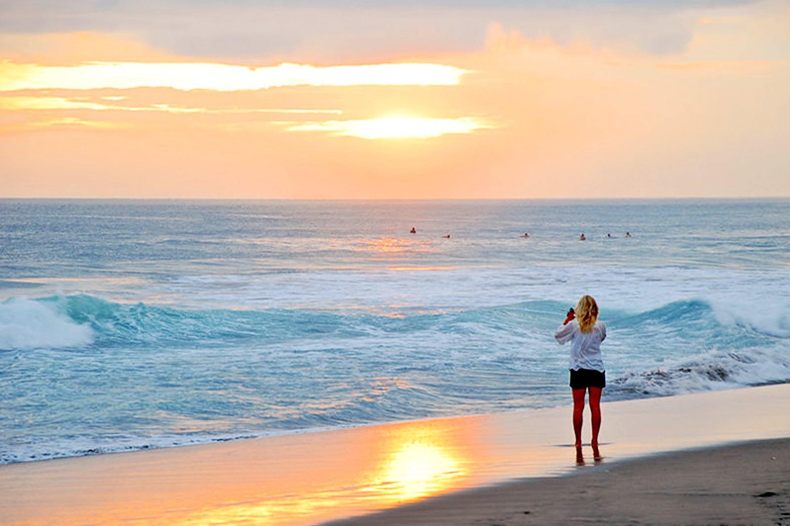 Echo Beach in Bali - Everything You Need To Know About Echo Beach - Go  Guides