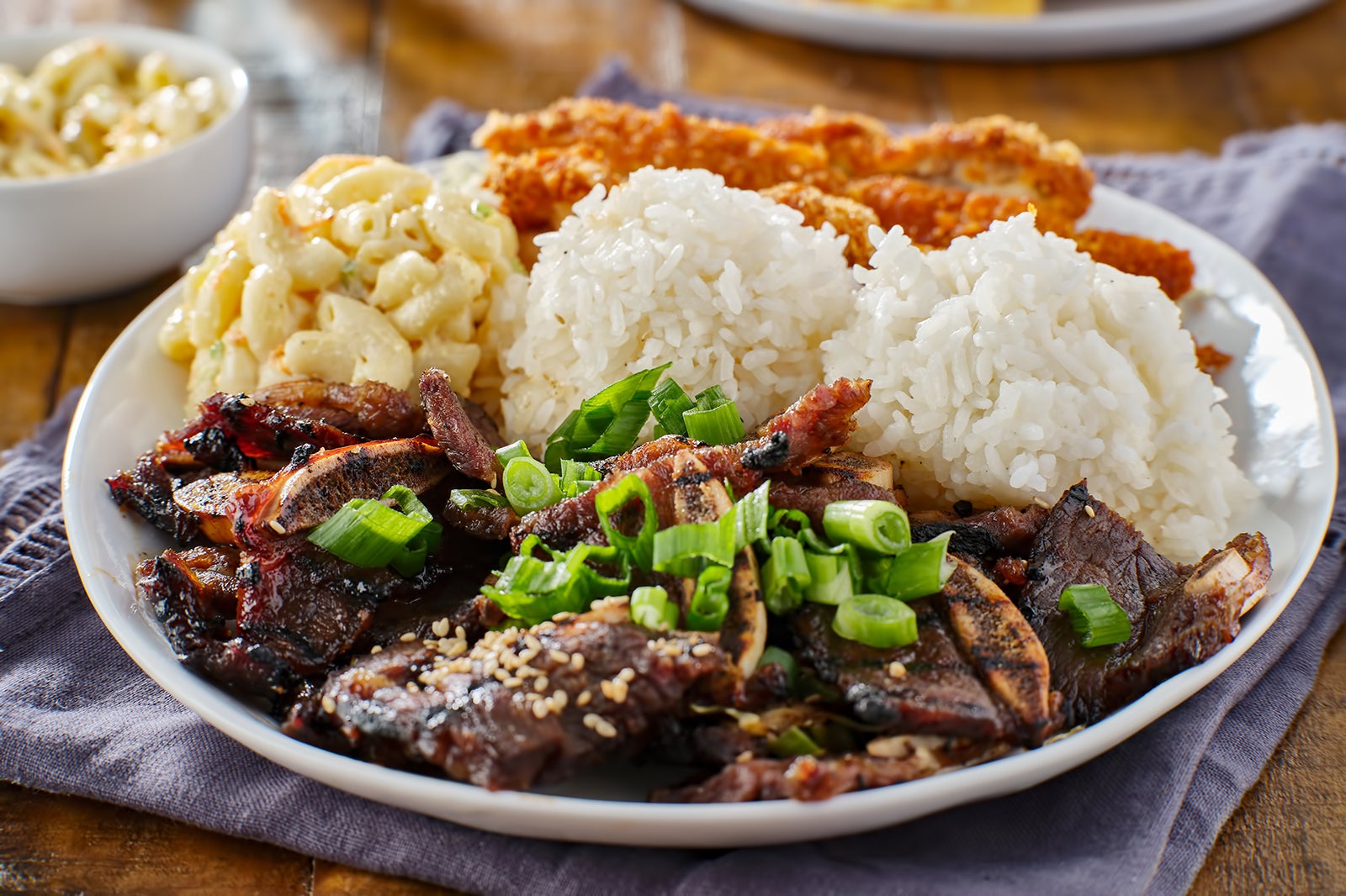 10 Best Hawaiian Foods to Try - A Guide to Local Specialties You