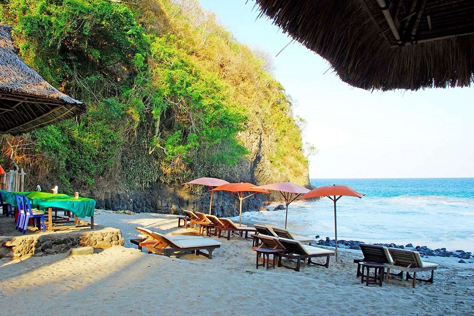 Pasir Putih Beach In Bali Hidden Beach In East Bali Go Guides