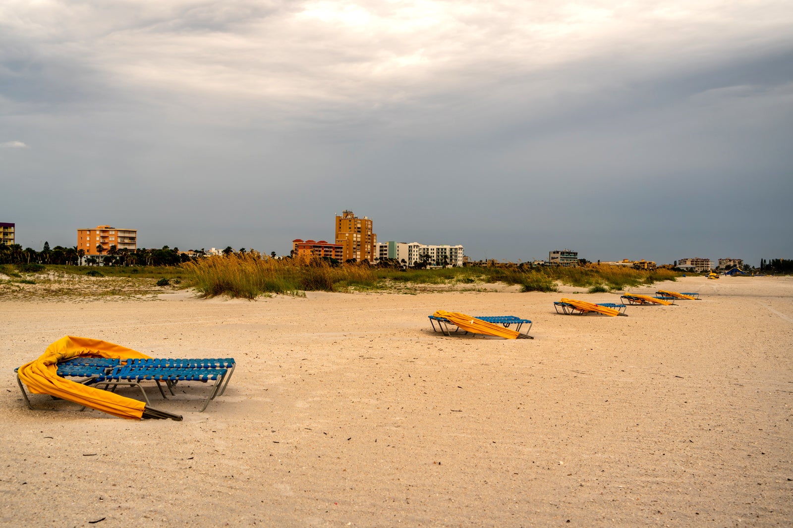 Treasure Island Beach In St. Petersburg-Clearwater - White Sands And ...