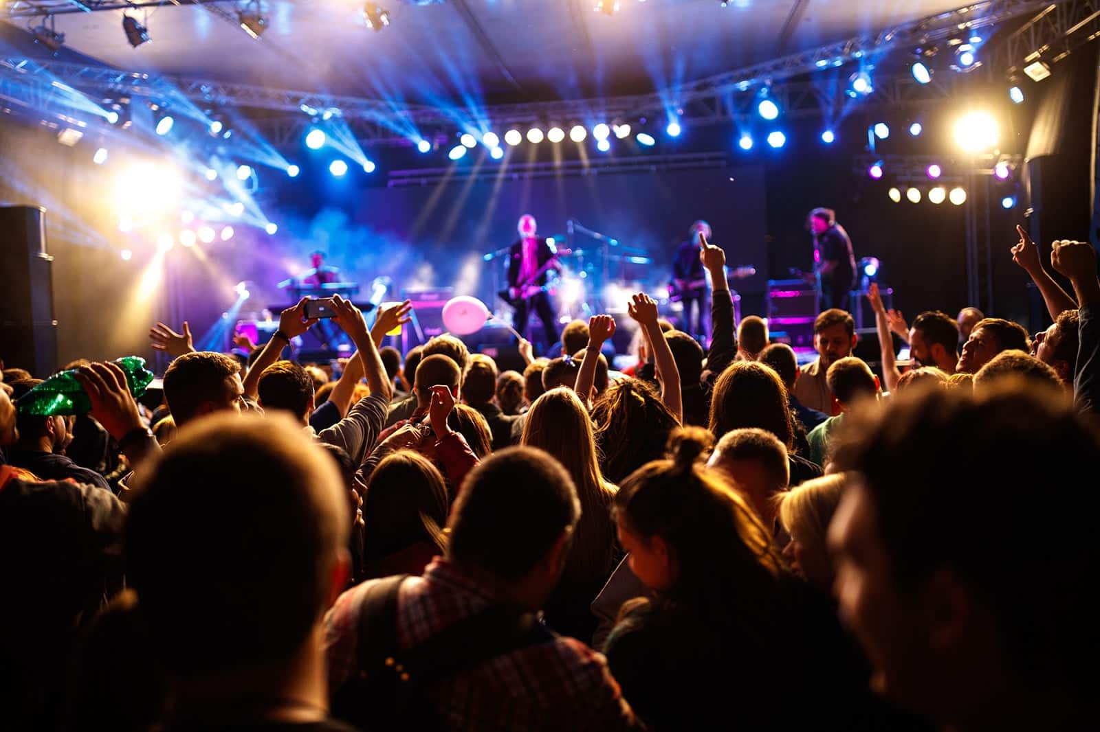Bar Concert 10 Places to See Live Music in New York - Where to See a Concert in New ...