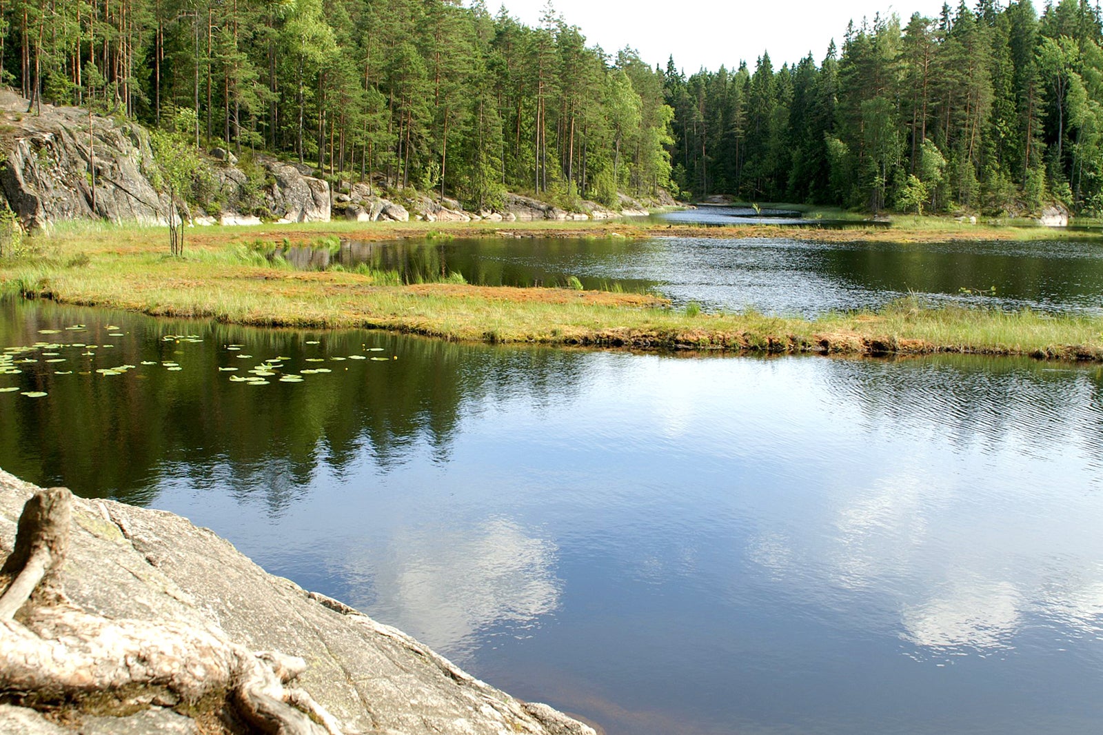 nuuksion-kansallispuisto-suuri-ja-monipuolinen-kansallispuisto
