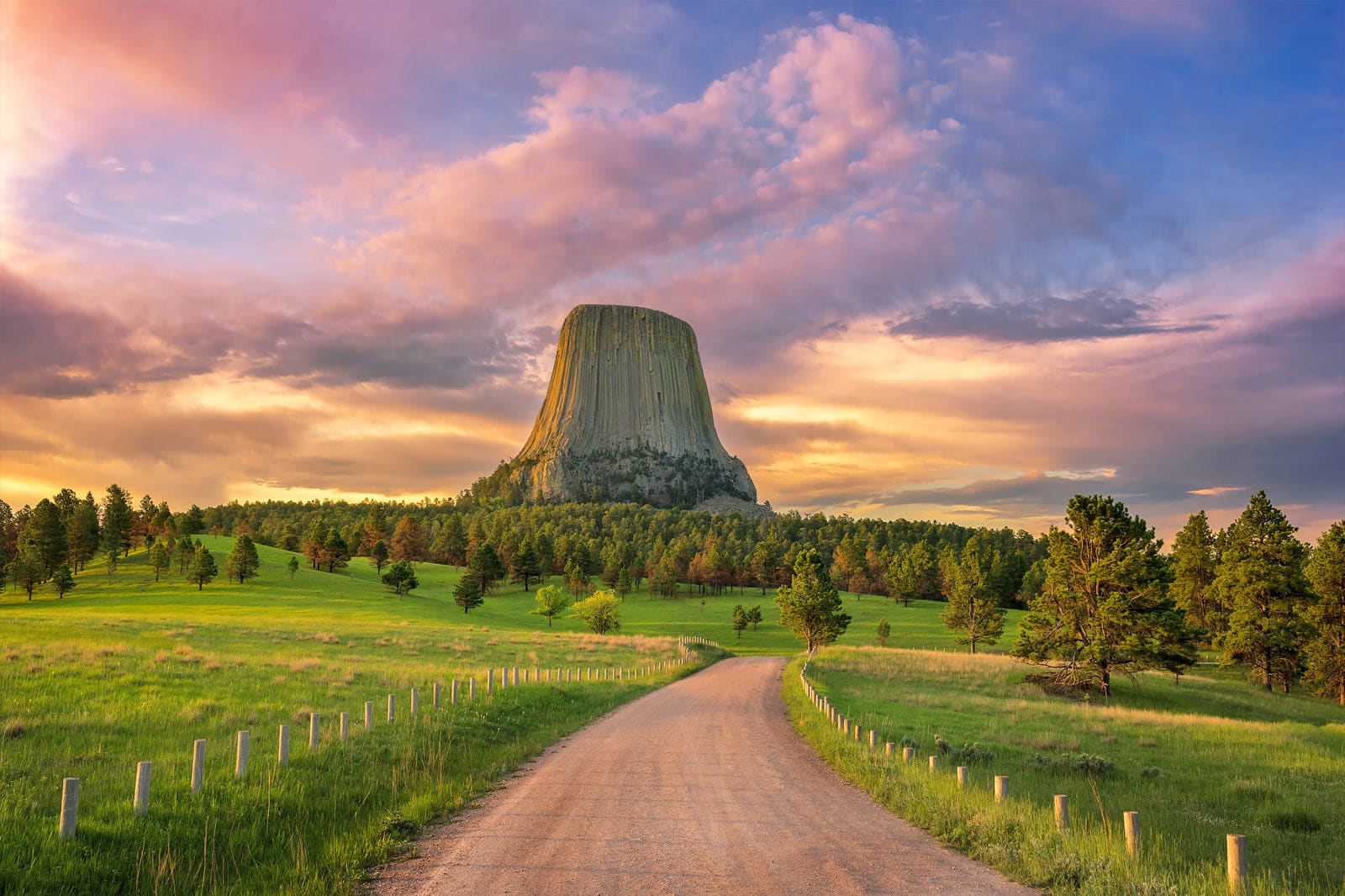 10 Best Things to Do in Wyoming Discover the Top Activities in 10 Best Things to Do in Wyoming Discover the Top Activities in