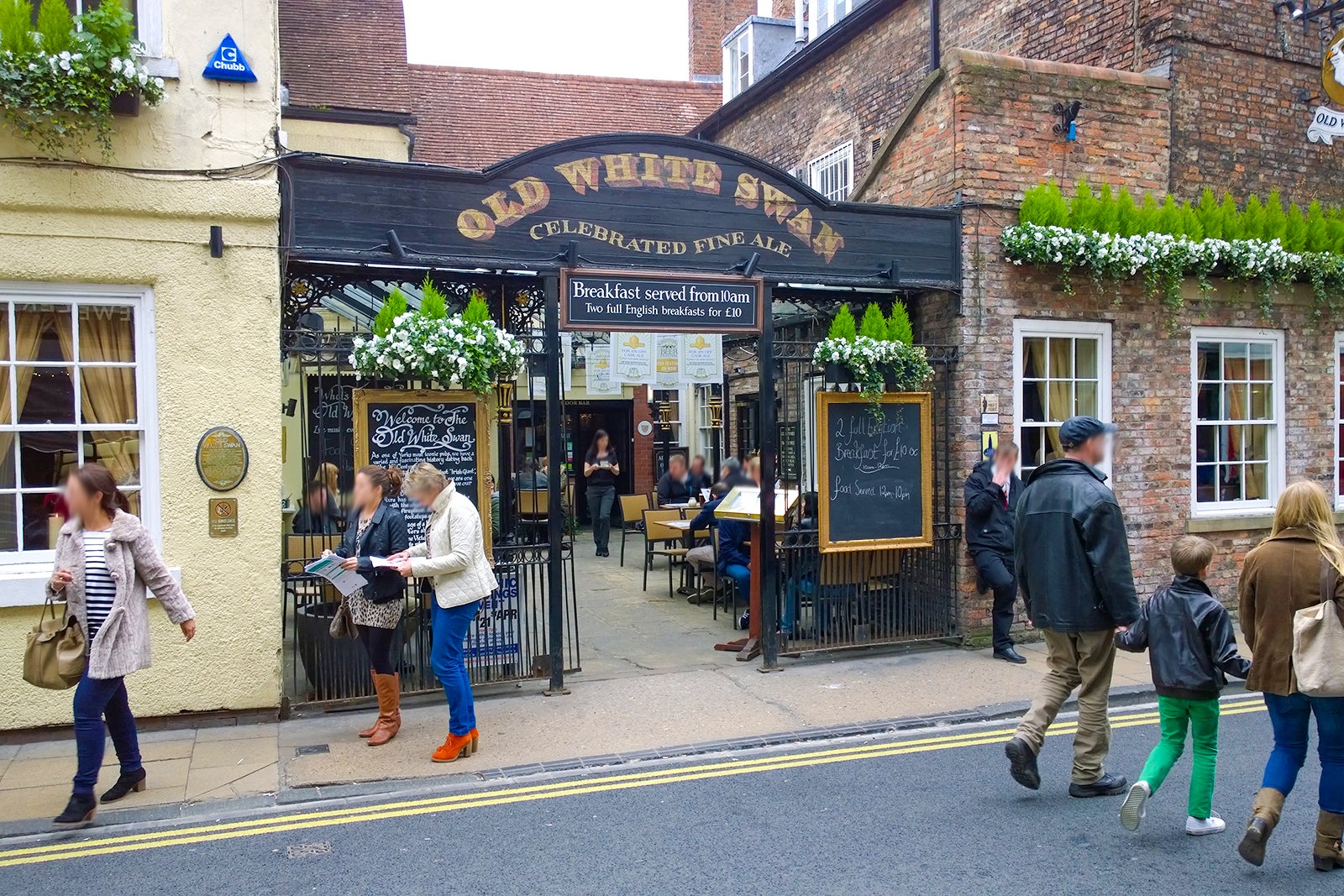 10 Best Pubs In York - Where To Go In York For A Great Pint Of Beer ...