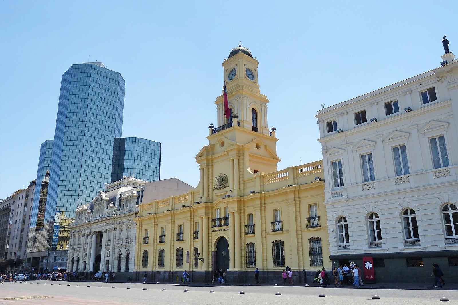 tourist guide in chile