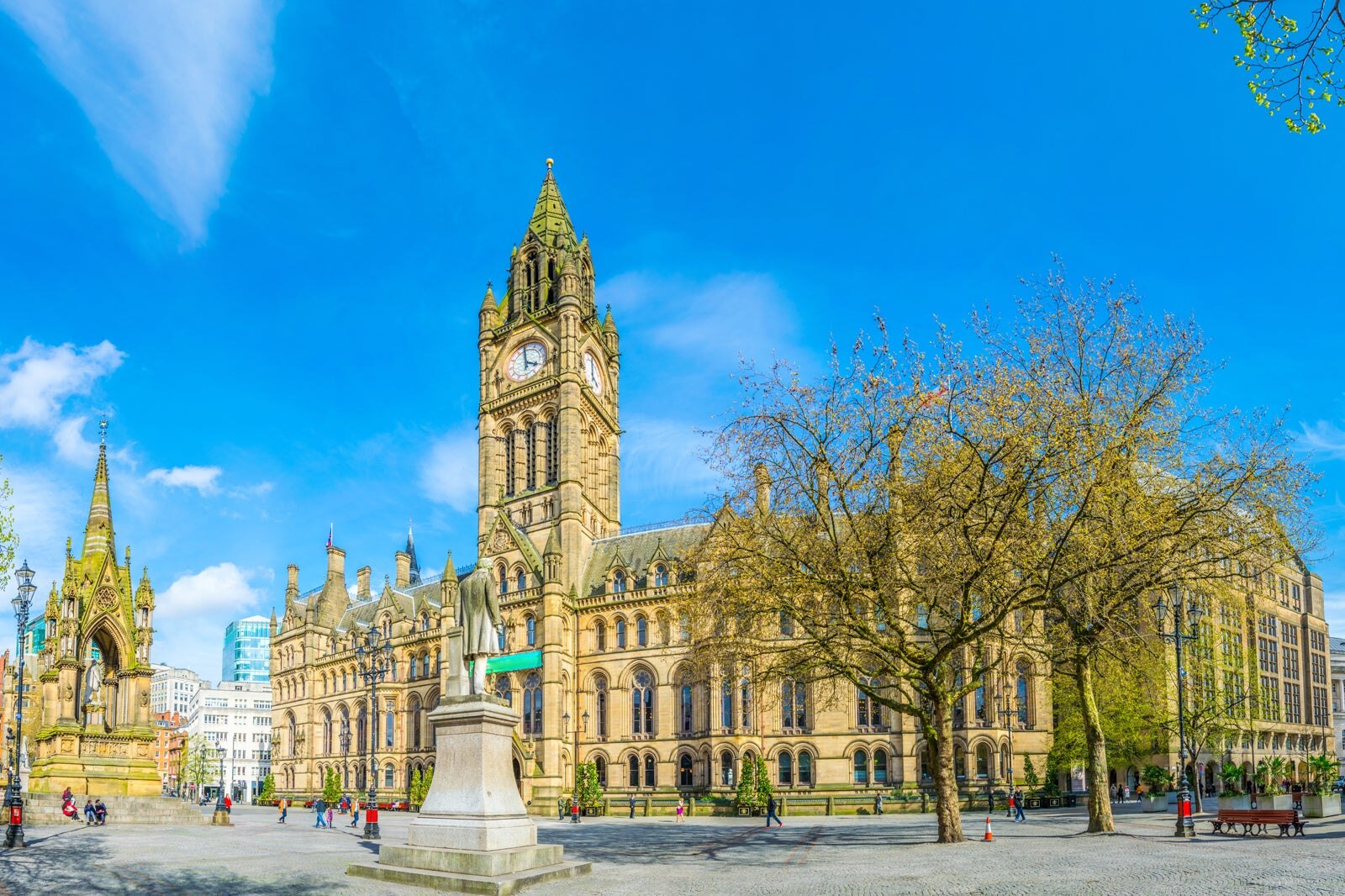 Albert Square In Manchester Visit The Home Of Manchester Town Hall 