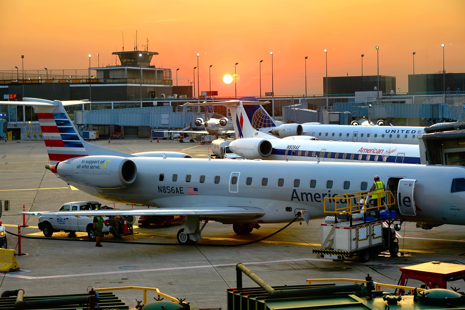 Chicago O'Hare International Airport - Chicago's Biggest and Busiest Airport  – Go Guides