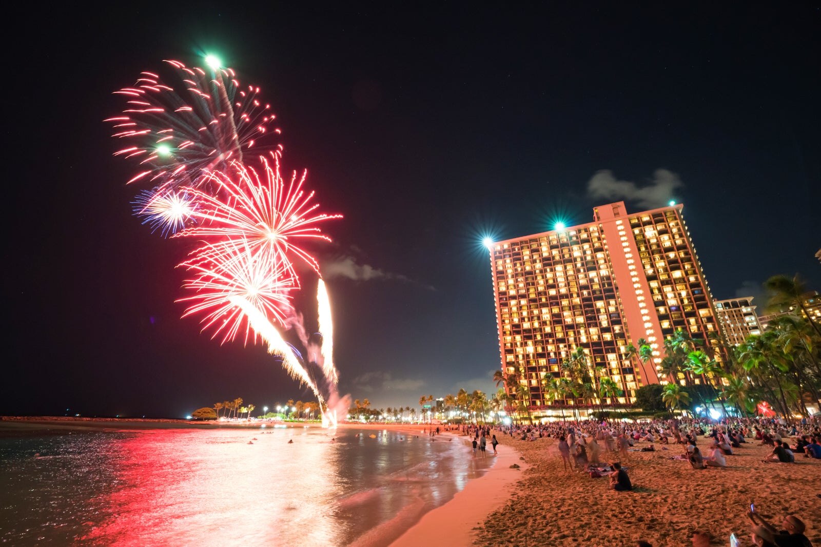 Nightlife in Oahu Oahu travel guide Go Guides
