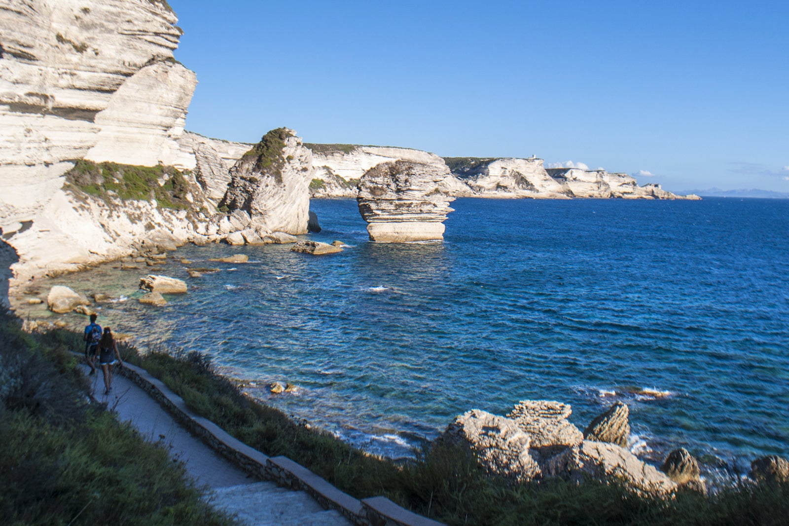 10 things to do in Bonifacio - Go in search of the true spirit of ...