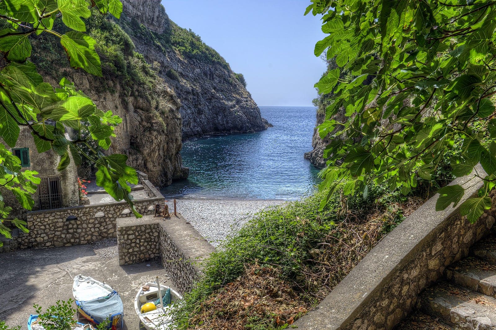 10 Campania Beaches Where You Can Plant Your Parasol Breathtaking 10-campania-beaches-where-you-can-plant-your-parasol-breathtaking