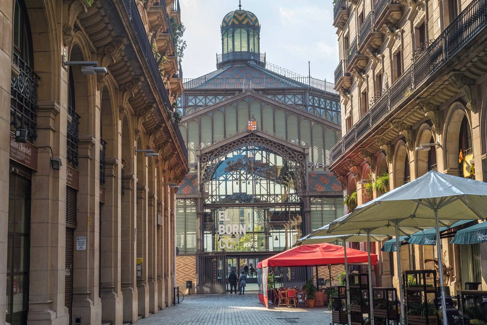 La Ribera in Barcelona Explore Assorted Art, Culture and History Go