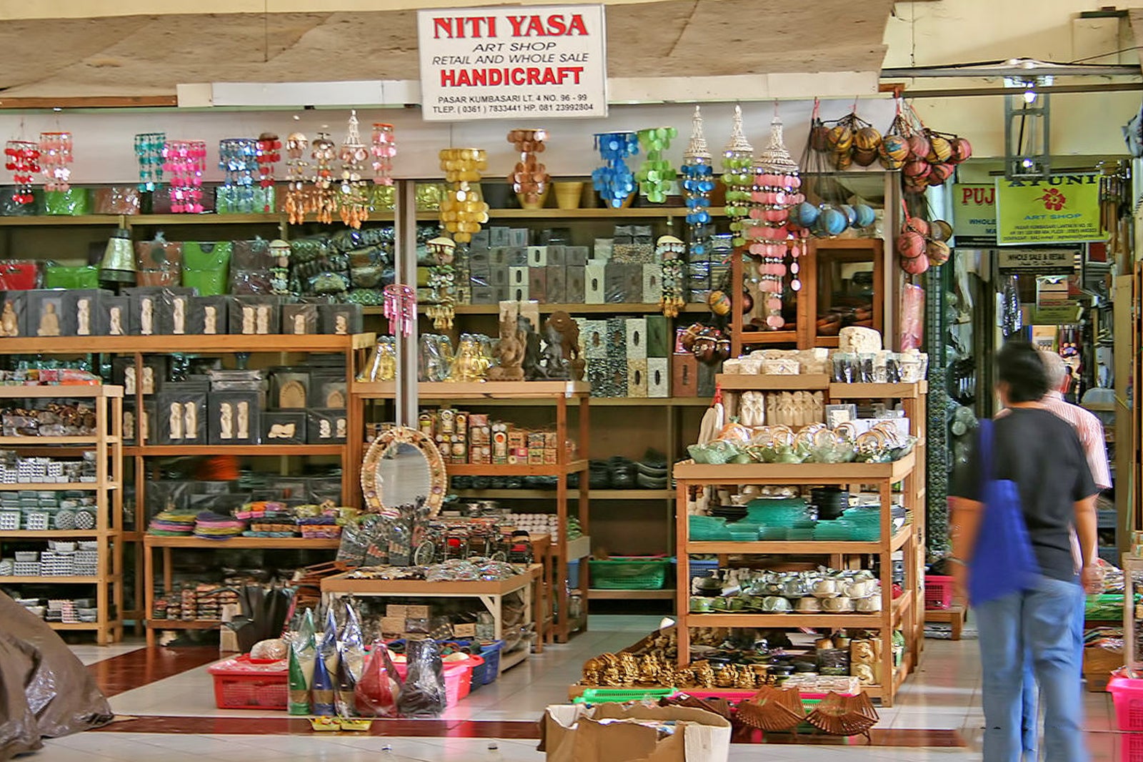 Номер маркет. Handcraft bazar. Sale of Handicrafts.