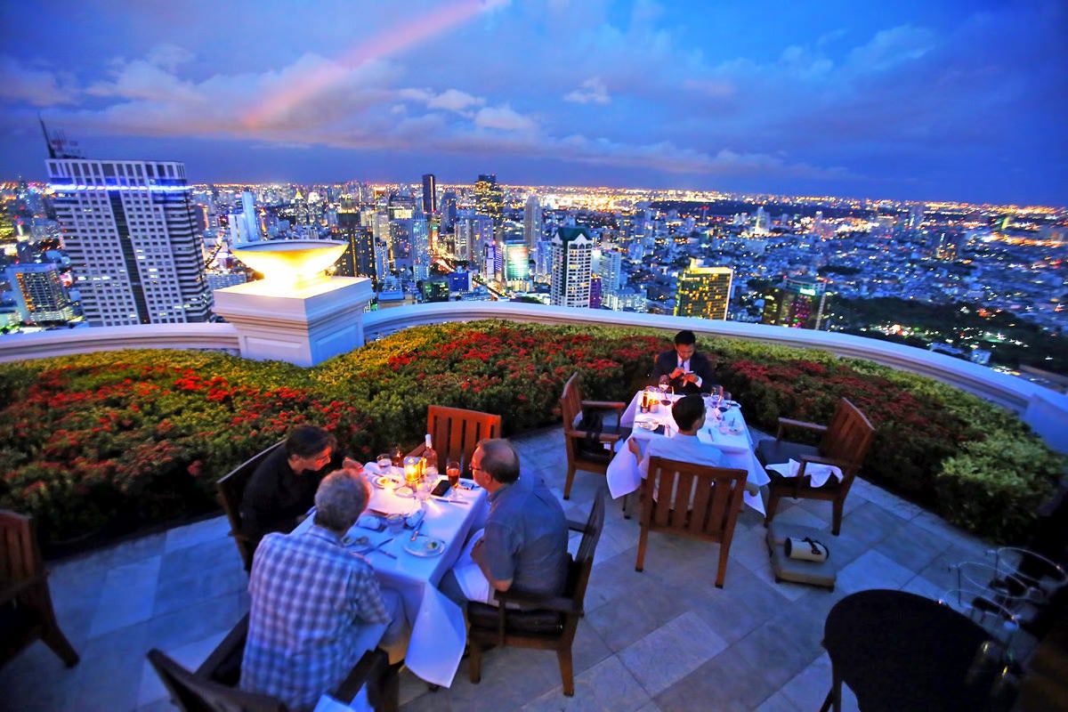 Кафе в бангкоке. Сирокко ресторан Бангкок. Бангкок Sirocco Restaurant. Лебуа ресторан Бангкок. Скай бар Бангкок.