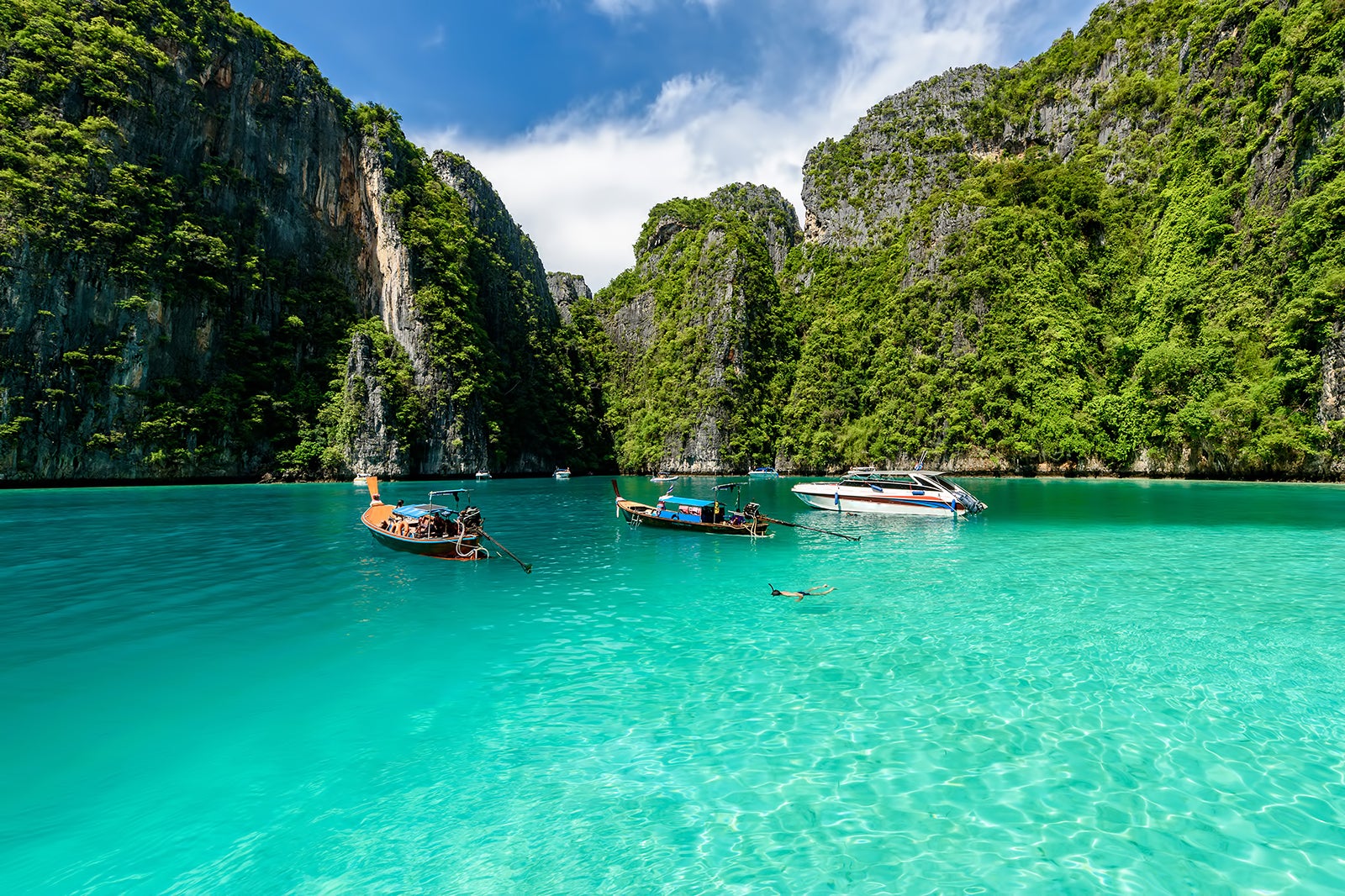 Captain Bob's Booze Cruise - Party Boat Tour around Phi Phi