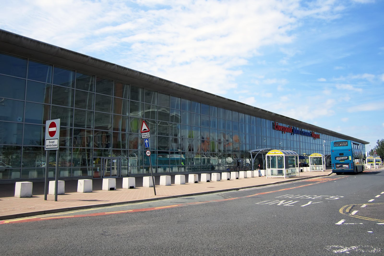 Hotel And Park Liverpool Airport www.hoteles.com