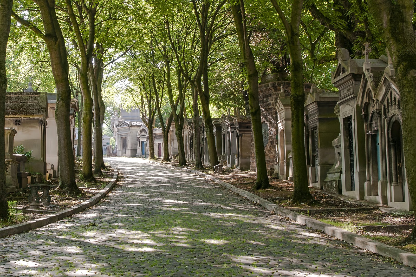 Père Lachaise Cemetery - Visit One of the Largest Necropoli in the ...