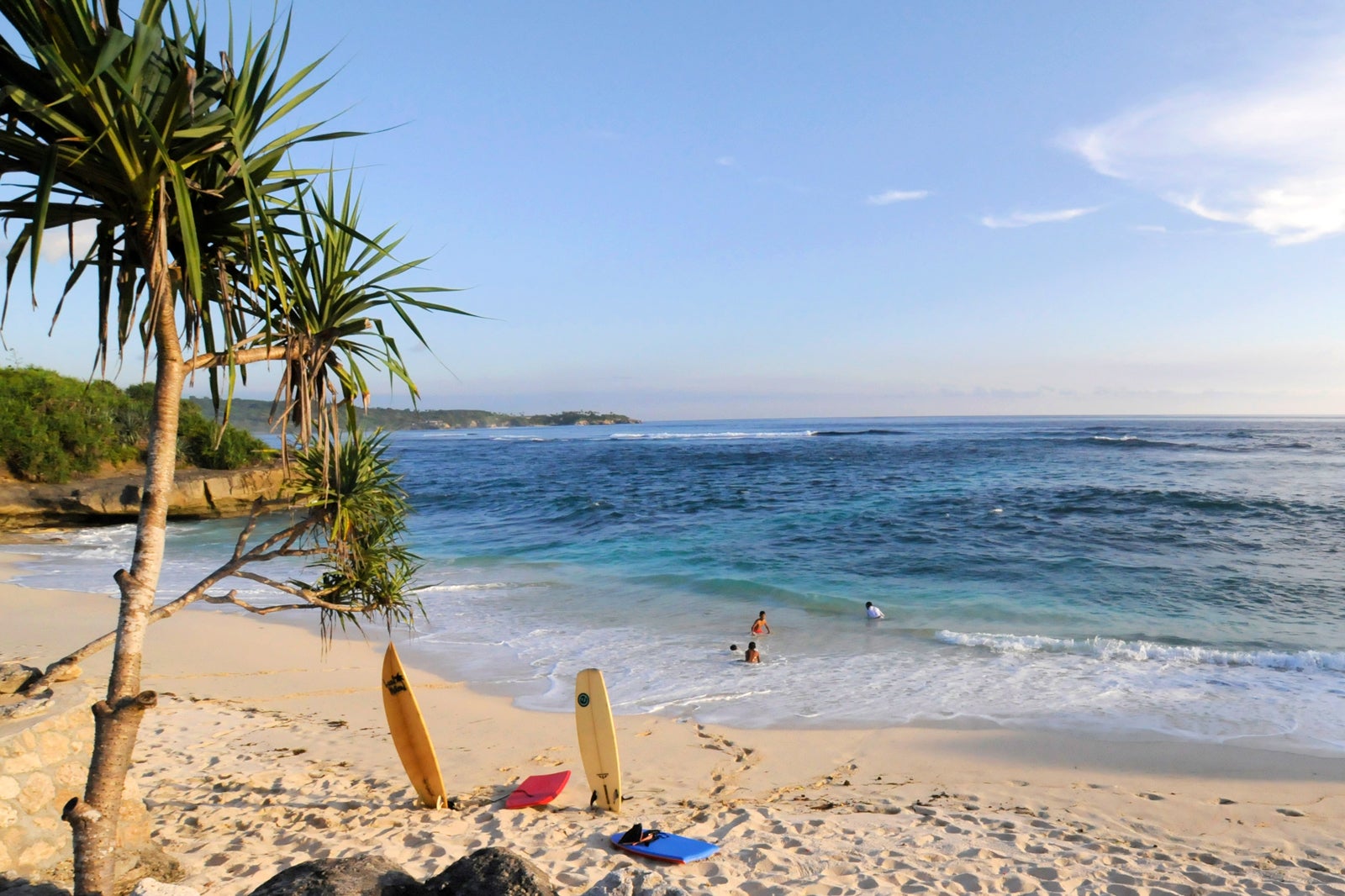 Dream Beach Bali - Secluded Beach on Nusa Lembongan - Go Guides