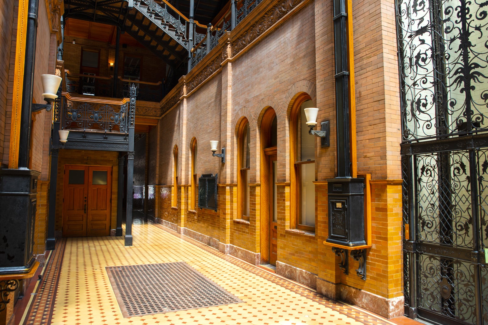 Bradbury Building In Los Angeles Explore An Architectural Marvel Go Guides 5946