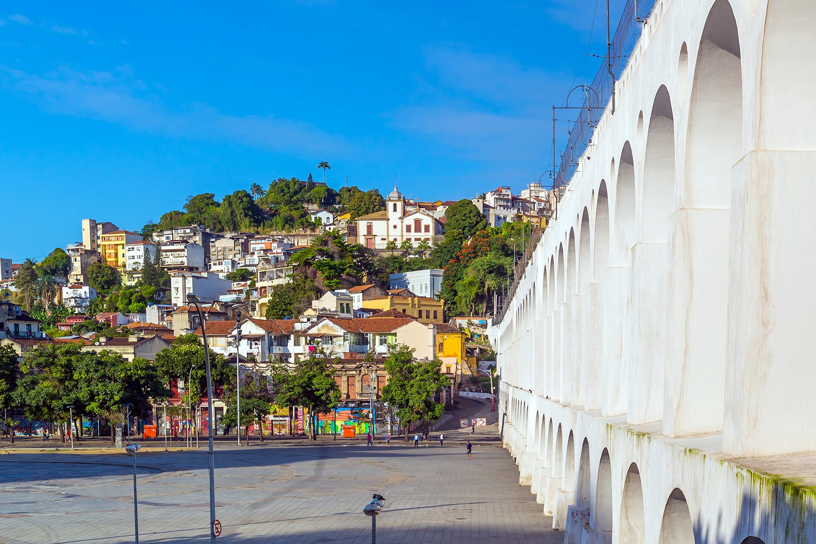 Bairro da Lapa no Rio de Janeiro Muita agitação e música ao vivo na região mais boêmia da
