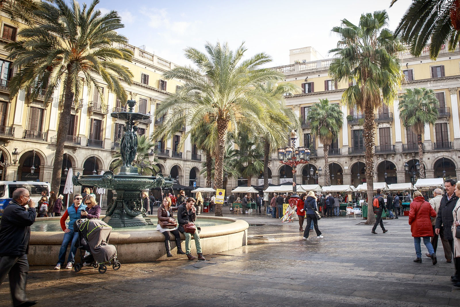 Fashion in Spain Today: How to NOT Look Like a Tourist