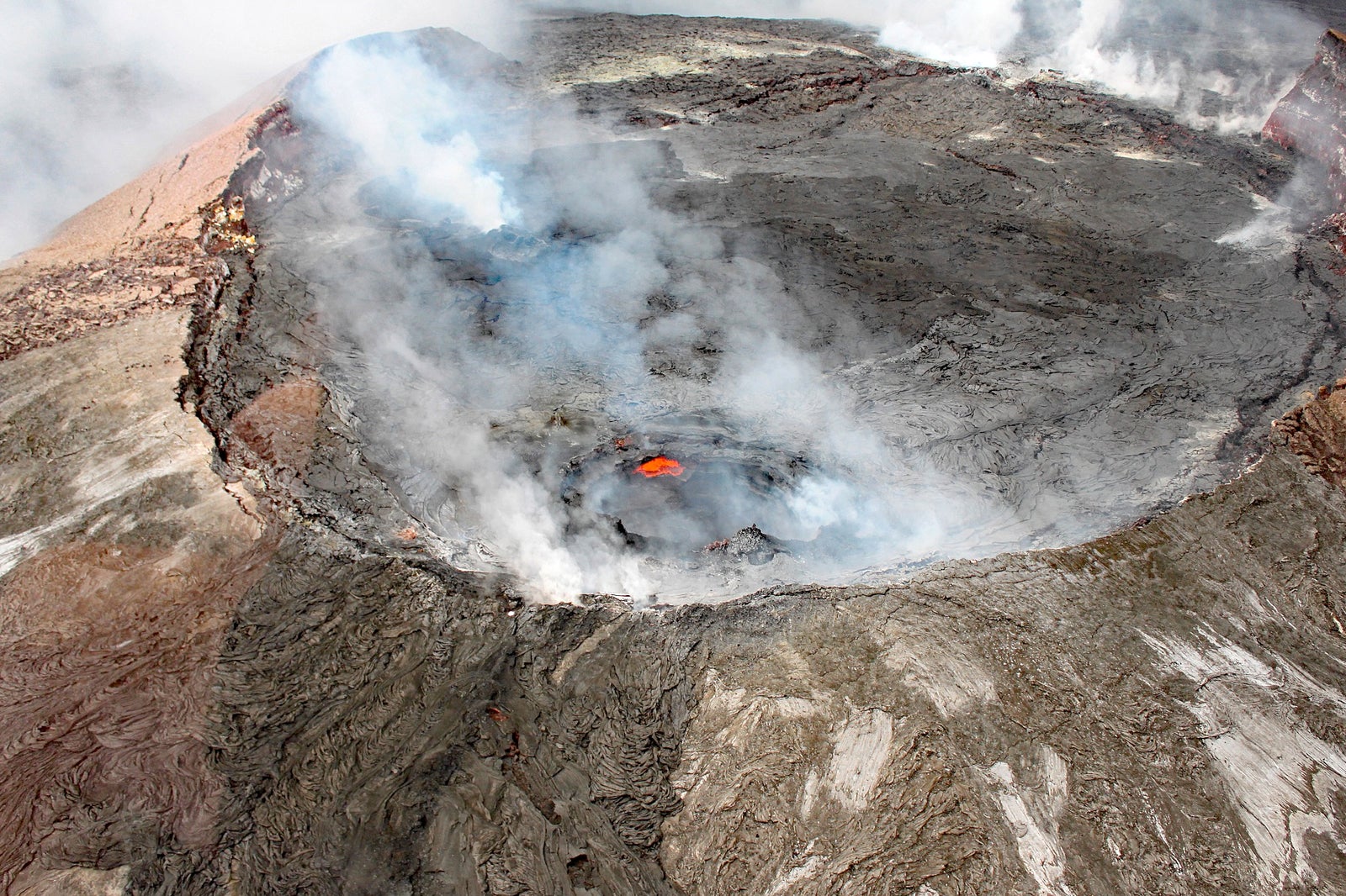 Volcano & What to See in Hilo