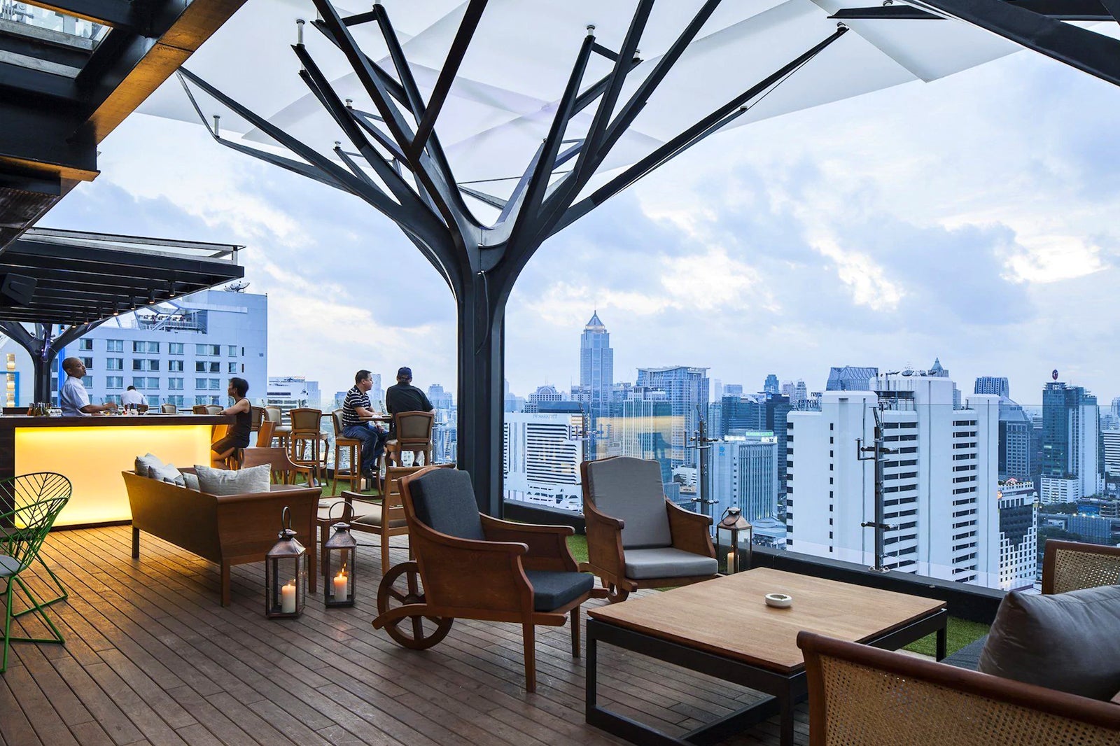 Above Eleven Bar In Bangkok Rooftop Bar At Fraser Suites Hotel Bangkok Go Guides