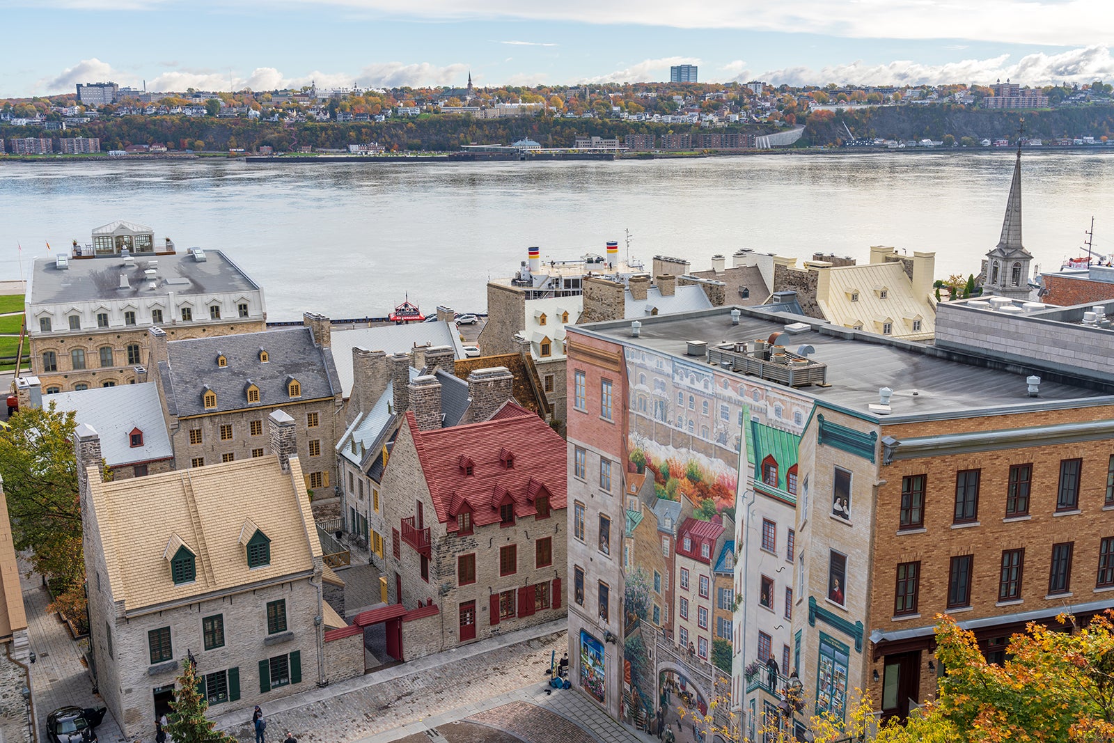 10 Iconic Buildings and Places in Quebec City - Discover the Most