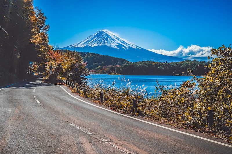 国内ドライブ旅行おすすめ 絶景 8 スポット 季節折々の美しい風景が広がる日本の名道を車で旅する Go Guides 国内ドライブ旅行おすすめ 絶景 8 スポット 季節折々の美しい風景が広がる日本の名道を車で旅する Go Guides