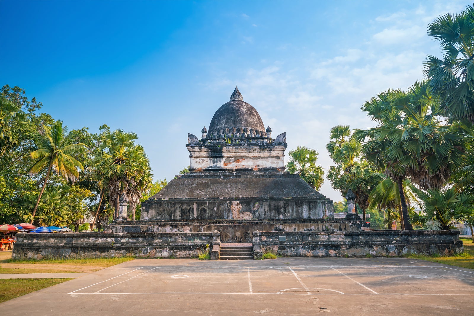 Wat Wisunarat (Wat Visoun) - Buddhist Temple in Luang Prabang – Go Guides