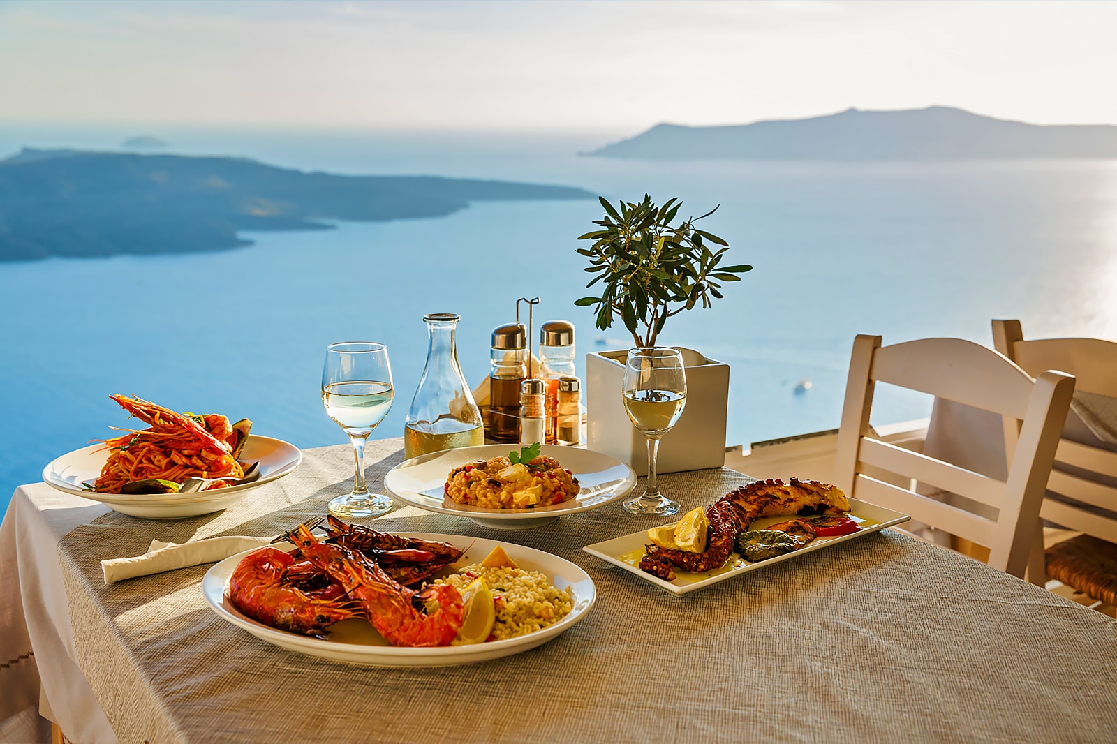 travel and leisure santorini restaurants