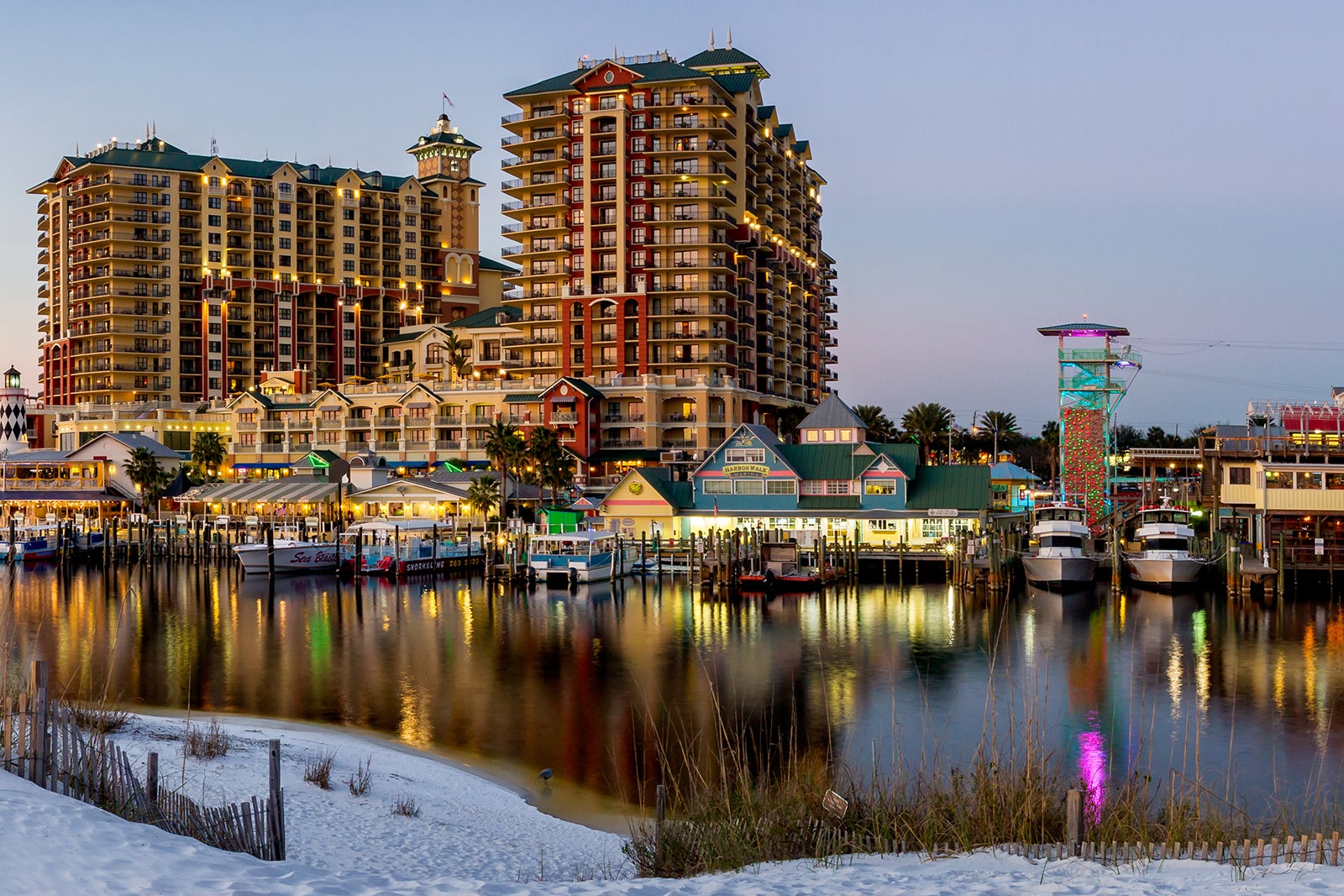 Destin nightlife