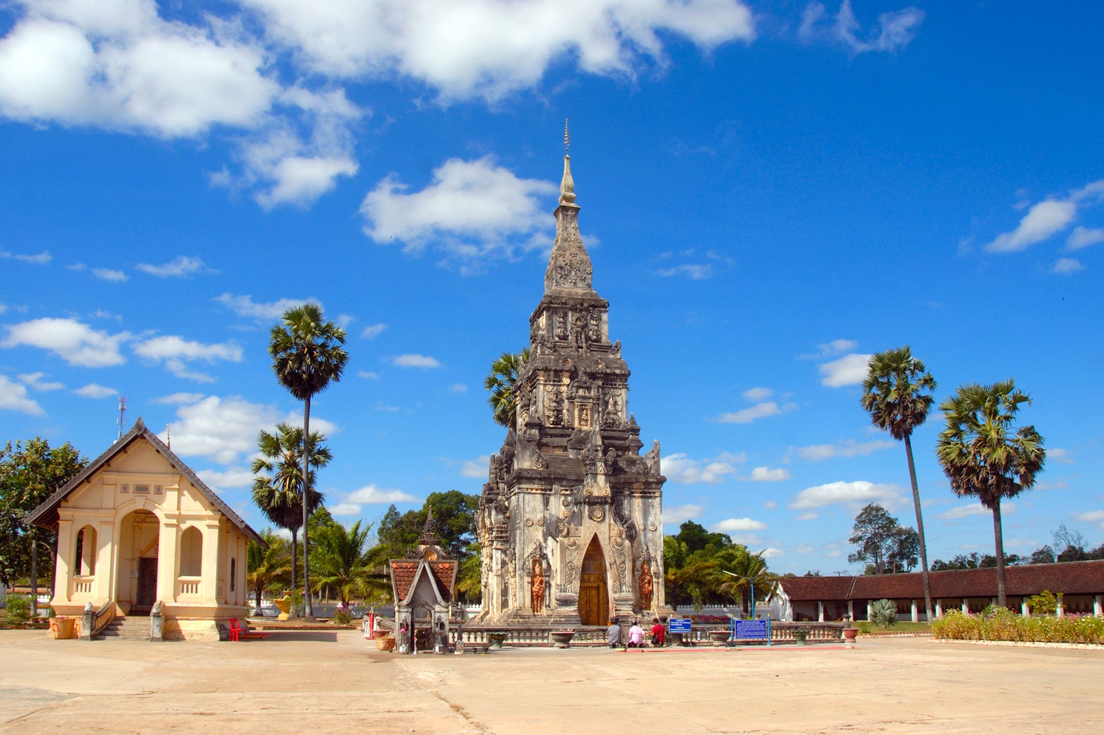 savannakhet tourist attractions