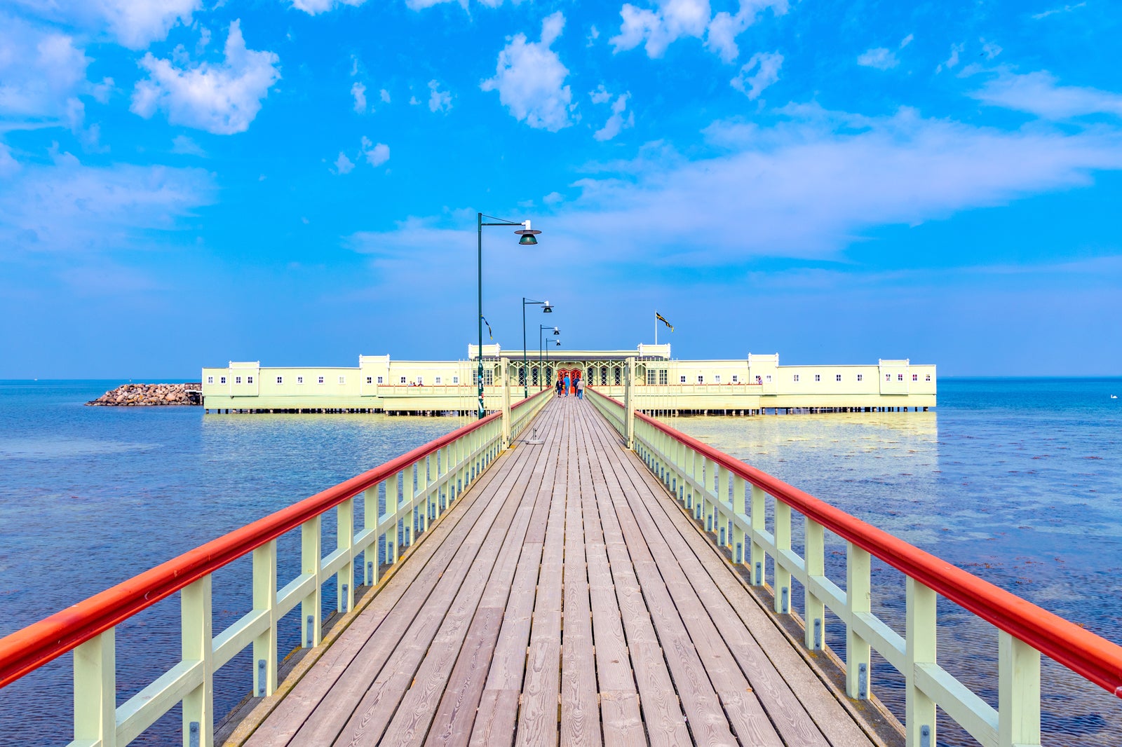 i Malmö Vacker och restaurangtät funkisstadsdel med Malmös