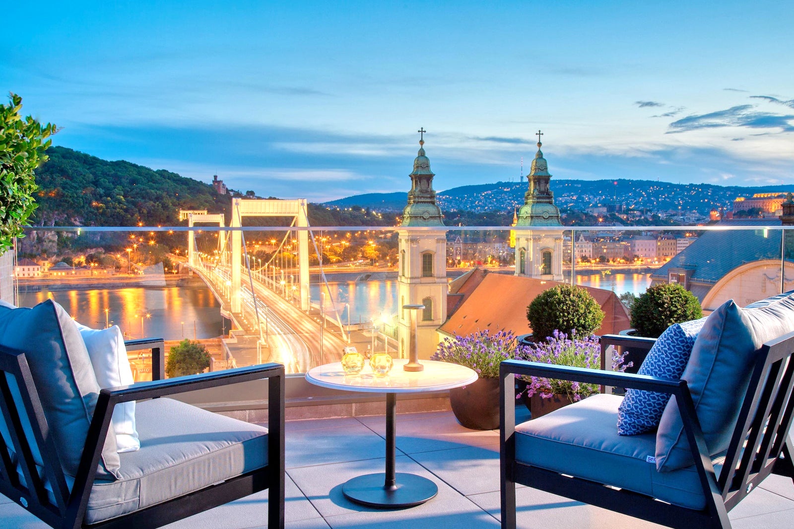 10 Best Rooftop Bars In Budapest - Enjoy Budapest Nightlife With A View ...