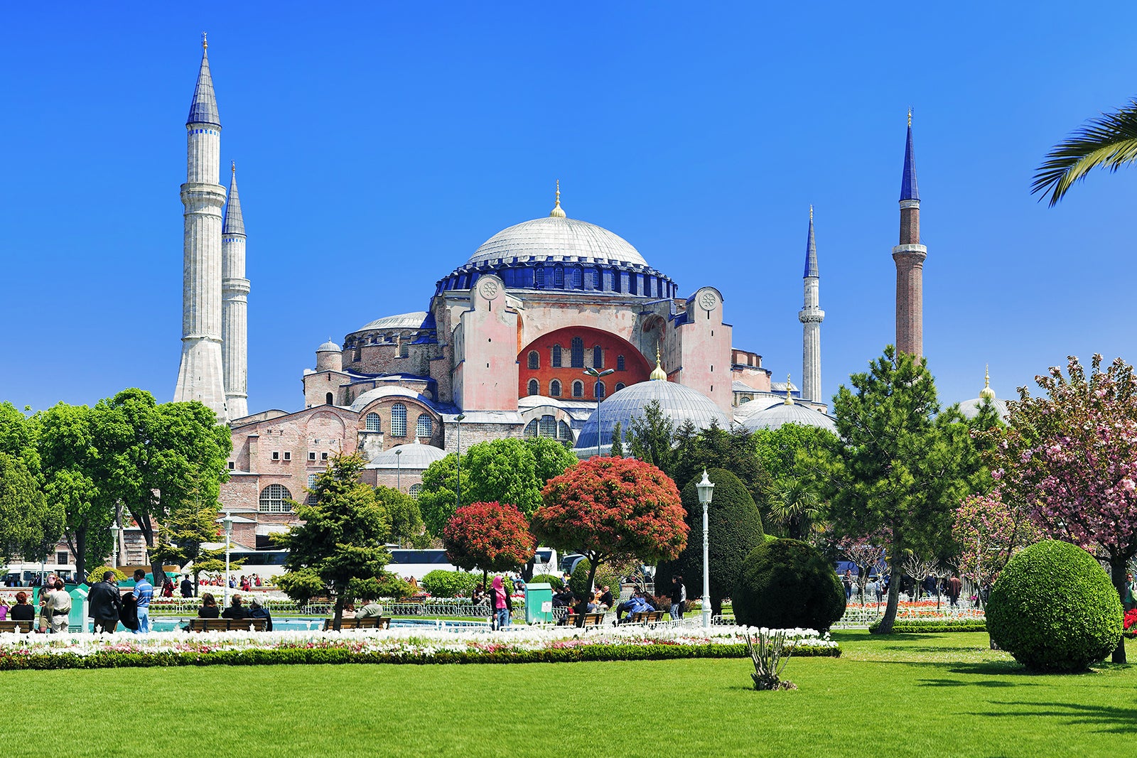 Hagia Sophia In Istanbul Visit A World Famous Mosque Go Guides Hagia Sophia In Istanbul Visit A World Famous Mosque Go Guides