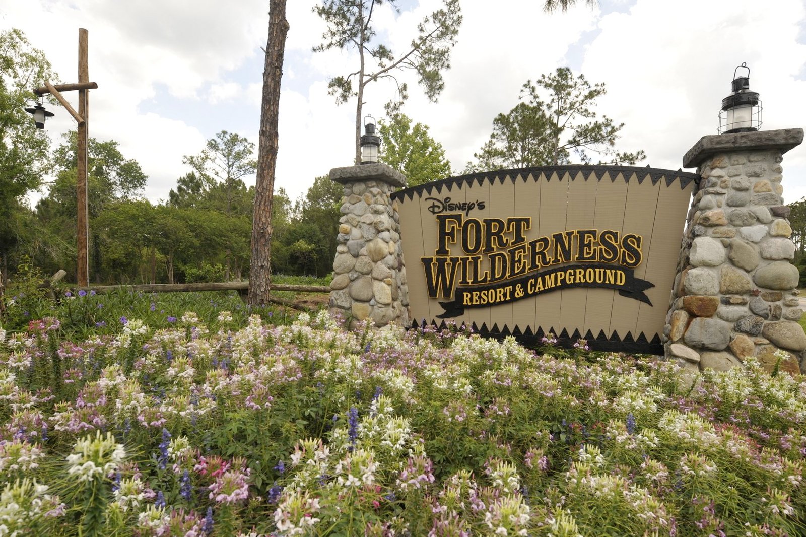 Disney's Fort Wilderness Resort - Campsite in Walt Disney Resort - Go ...