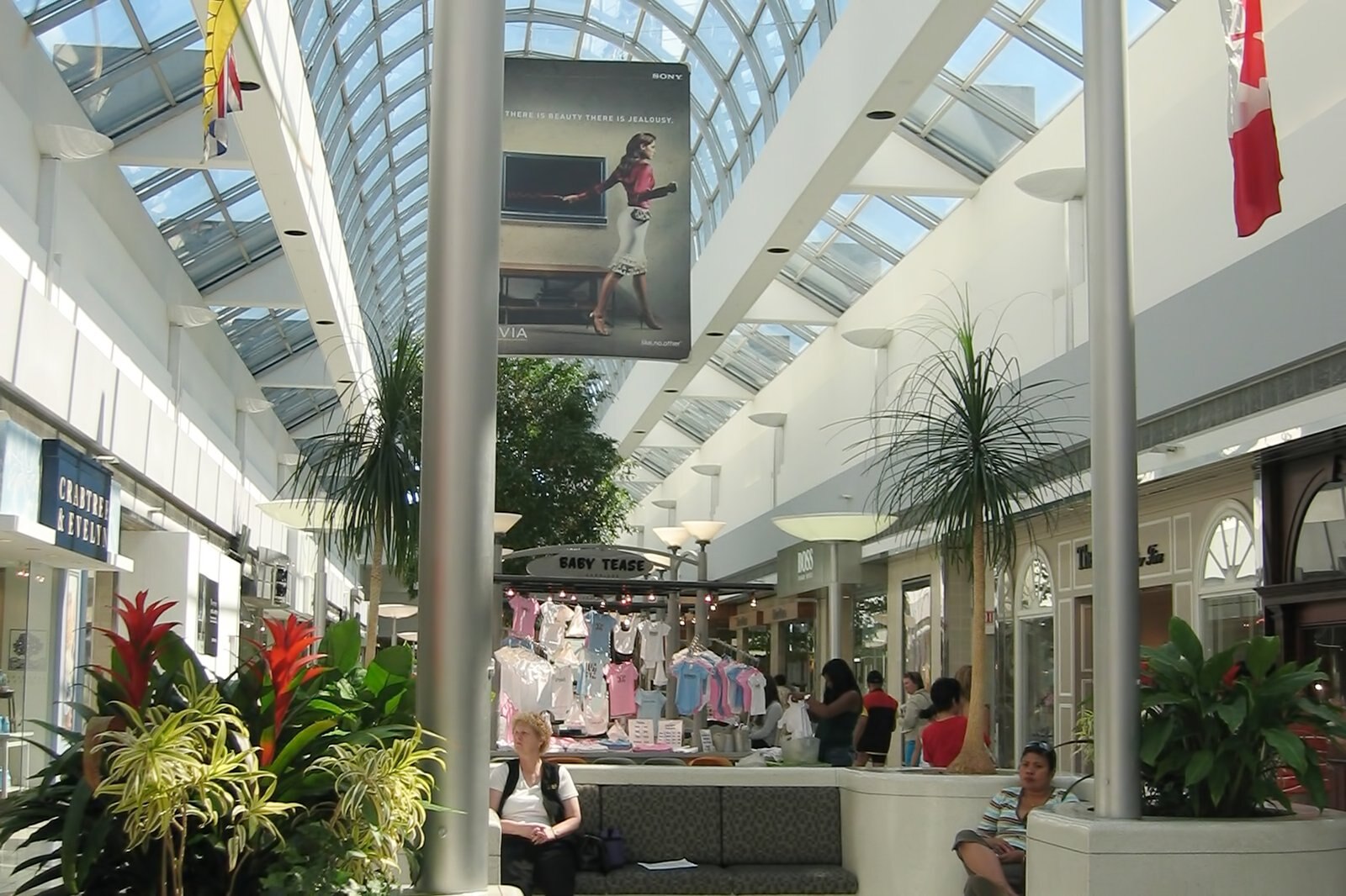 THE 10 BEST Shopping & Malls in Robson Street (Vancouver) - 2024