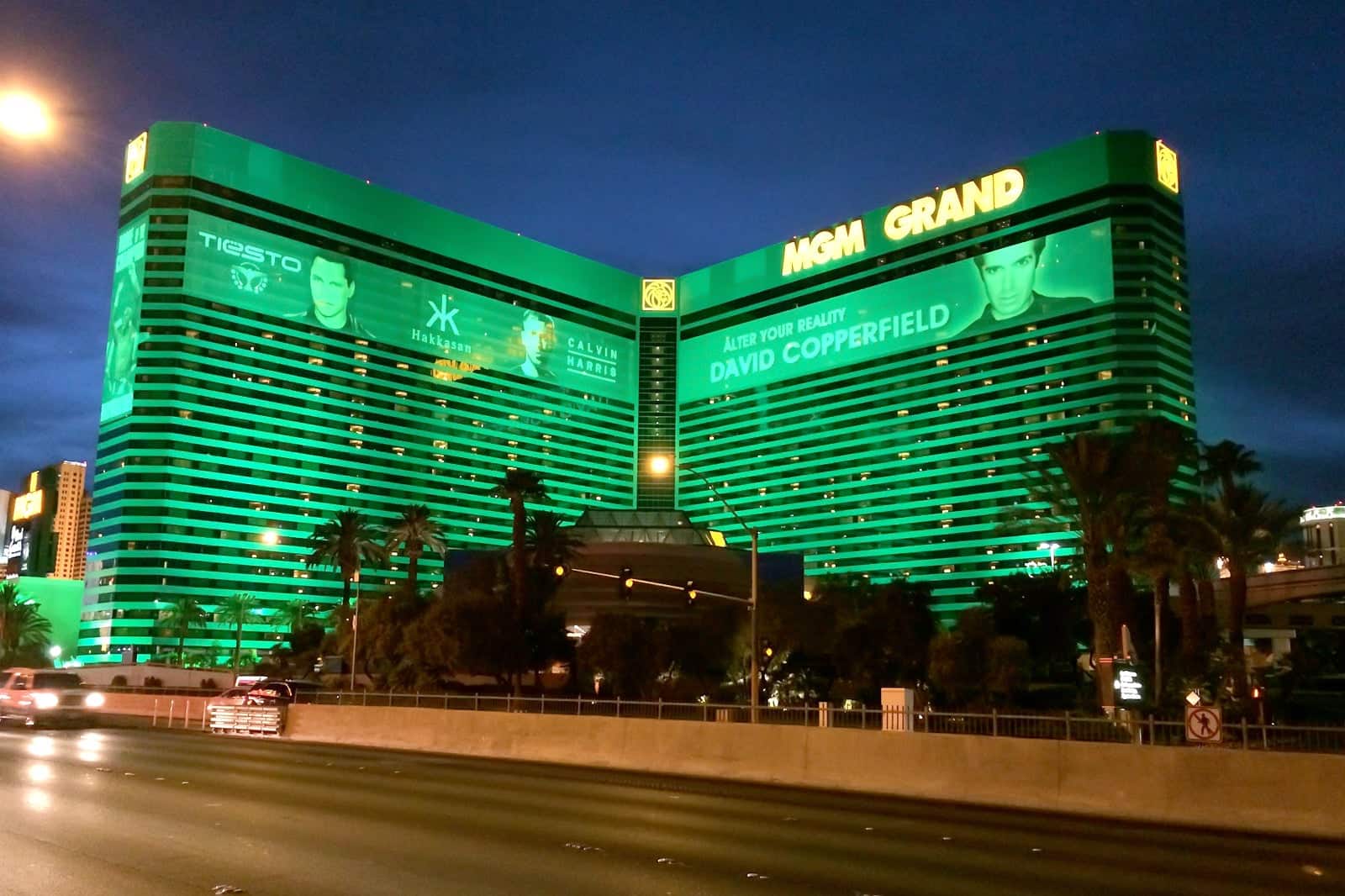 MGM Grand in Las Vegas - One of the Biggest Hotels and Gaming Floors in ...