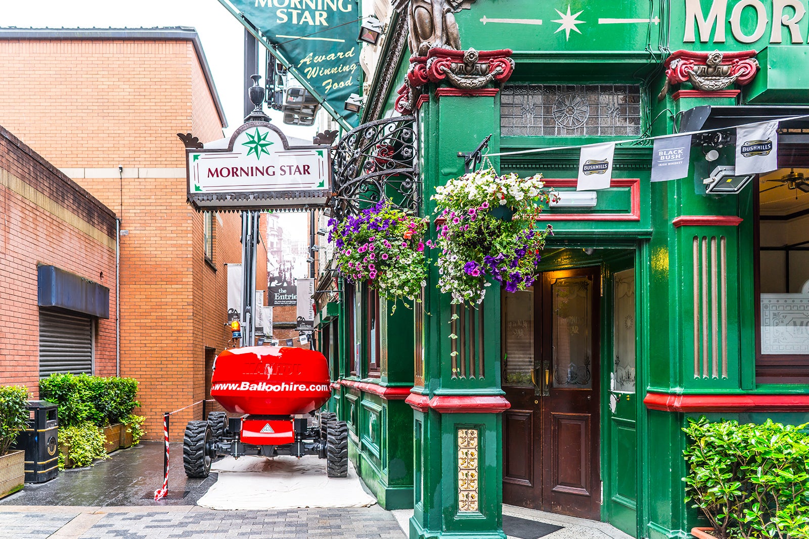 10 Best Nightlife Experiences in Belfast - Where to Go in Belfast at ...