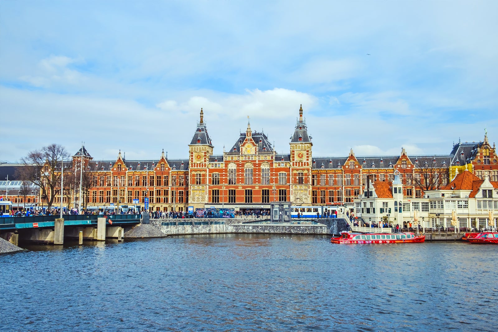 Amsterdam Centraal Station A Major International Railroad Hub In 