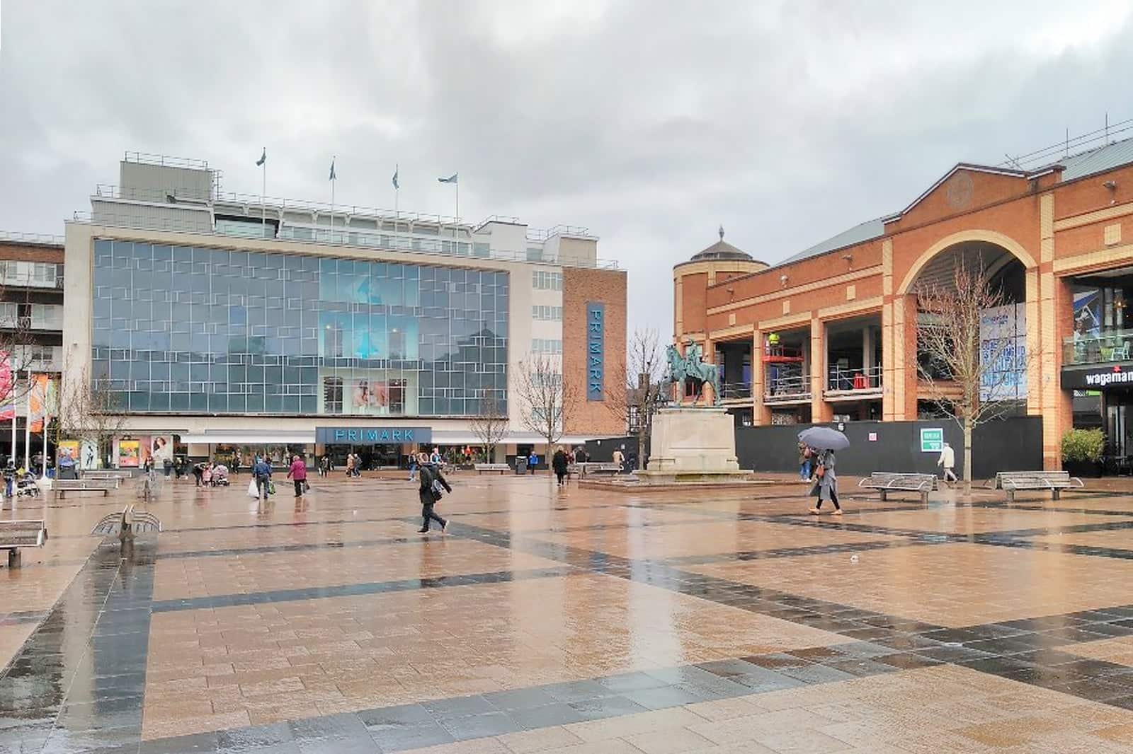Broadgate Clock 11 Best Things to Do in Coventry - What is Coventry Most Famous For ...