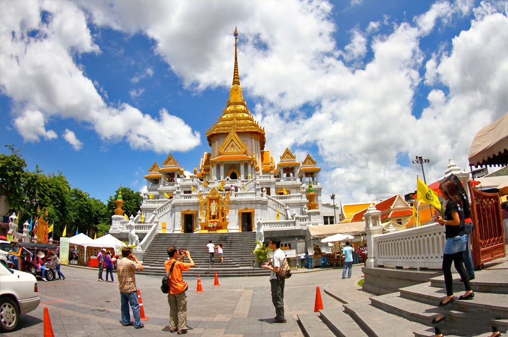 Wat Traimit In Bangkok Temple Of Golden Buddha In Chinatown Bangkok Go Guides