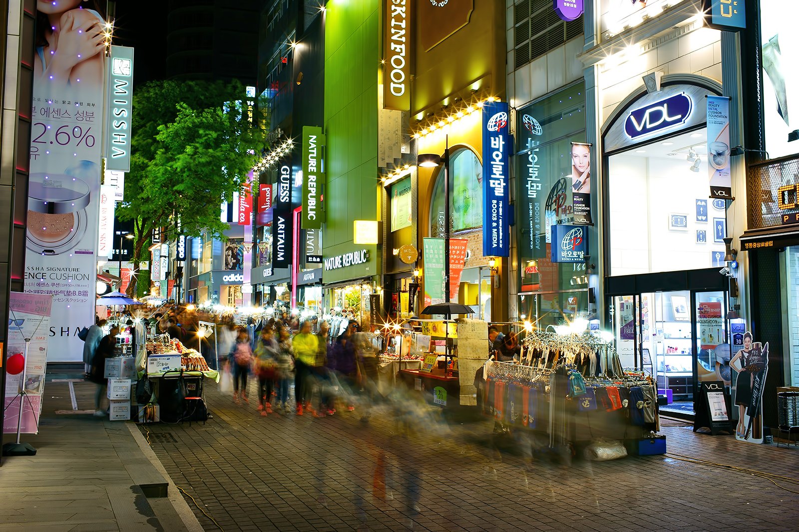 Louis Vuitton Lotte Seoul Downtown Men store, Korea