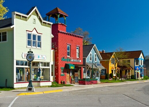 Hotels In Suttons Bay From 152 Night