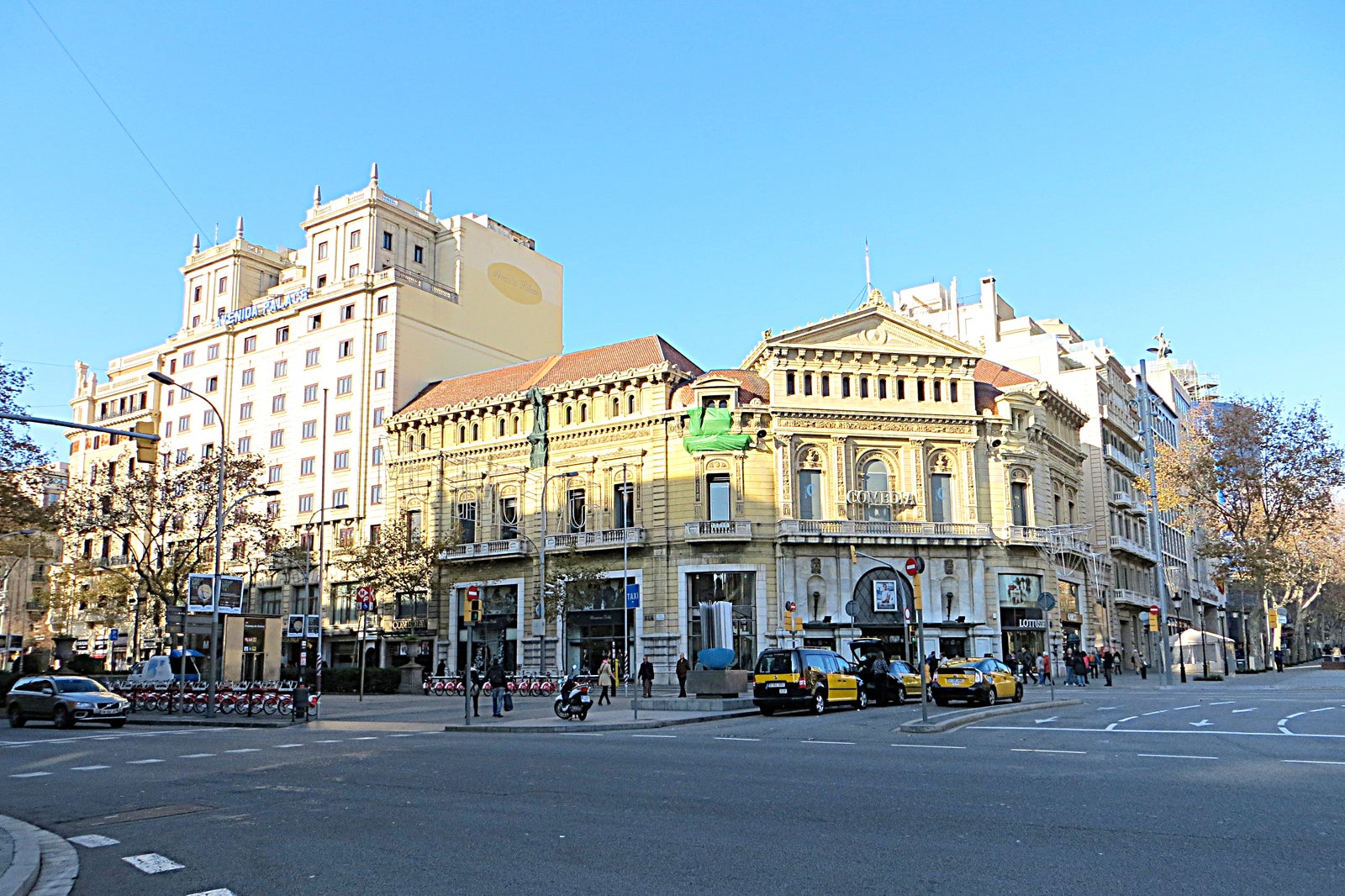 7 Reasons To Visit The World's Oldest Department Store In One Of Europe's  Most Fashionable Cities