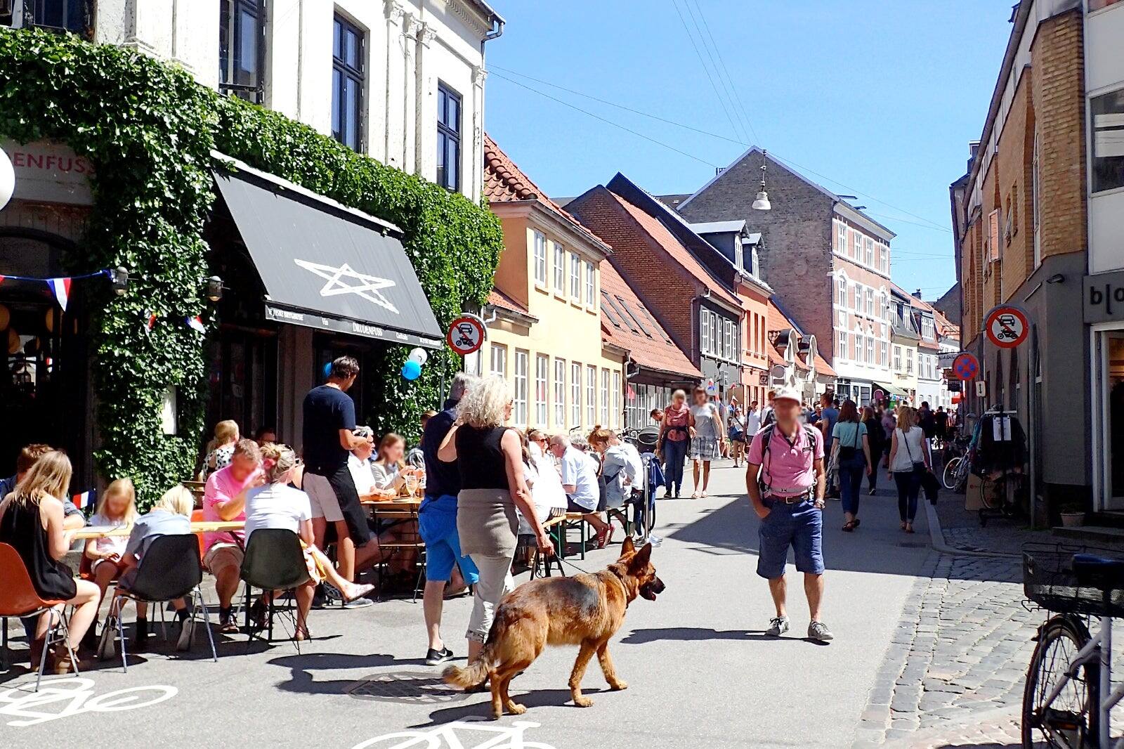 Graven I Aarhus Middelalderstemning Og Vintagefund I Midtbyen Go Guides graven-i-aarhus-middelalderstemning-og-vintagefund-i-midtbyen-go-guides