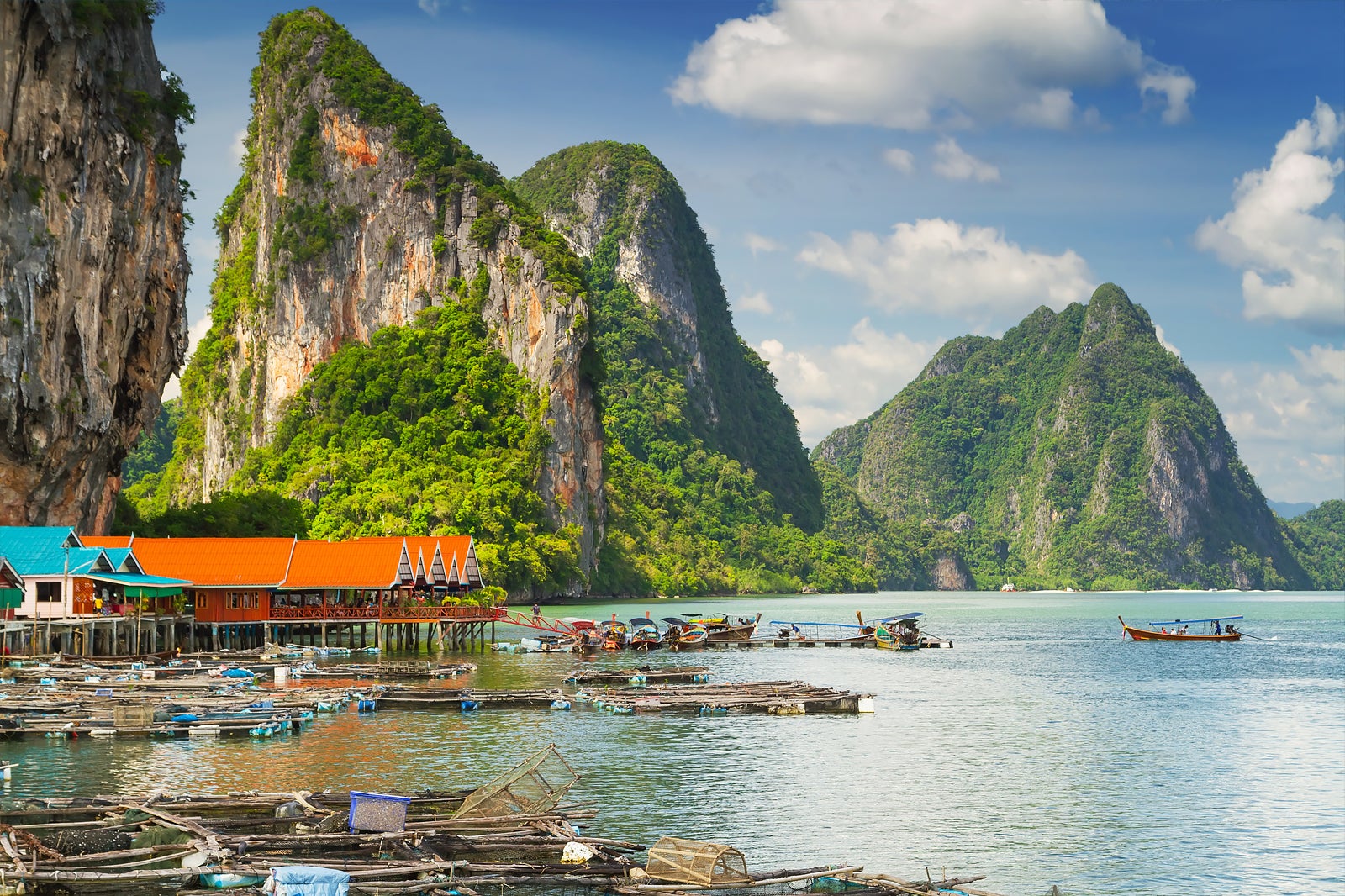 PHUKET] Koh Panyee - Son Terrain de Foot Flottant - Vivre en Thaïlande