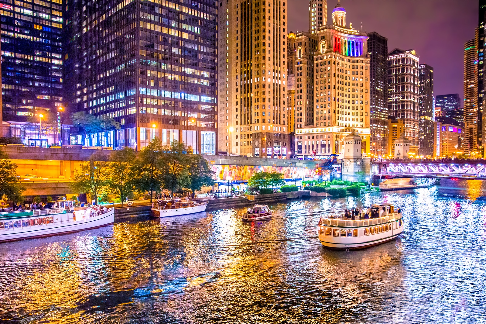 11 Best Things to Do After Dinner in Chicago - Enjoy Live Entertainment 